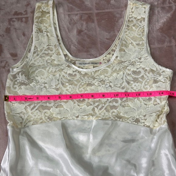 Victoria secret’s vintage Y2K cream lace mini dress - Picture 4 of 6